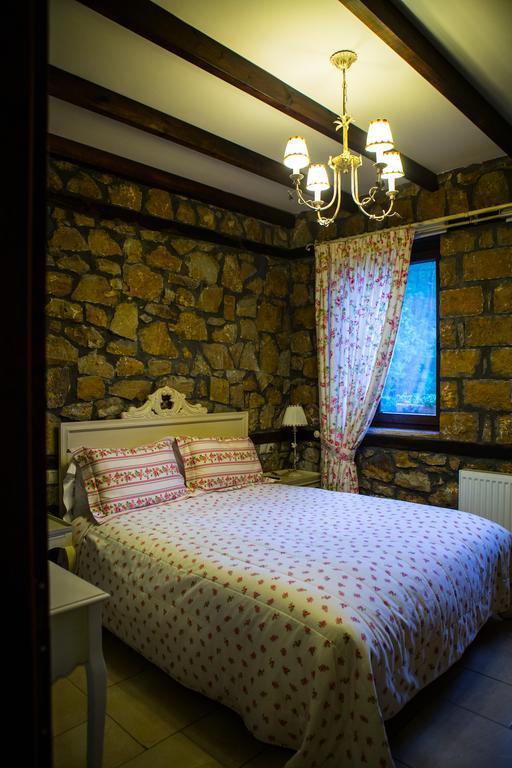 Archontiko Emmanouilidi Suites Loutraki  Luaran gambar