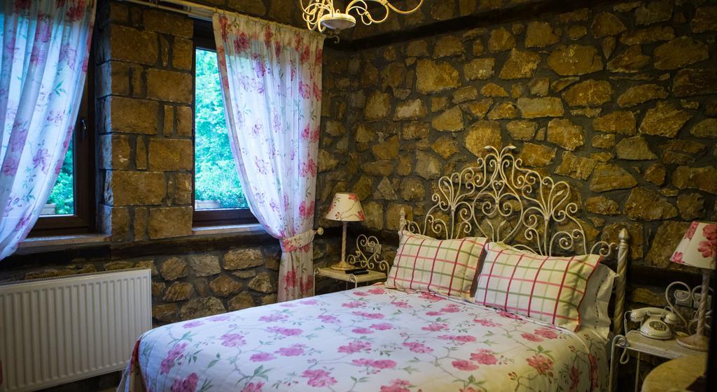 Archontiko Emmanouilidi Suites Loutraki  Luaran gambar