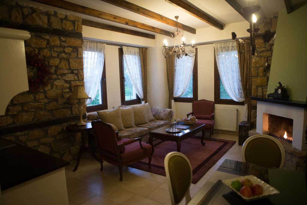 Archontiko Emmanouilidi Suites Loutraki  Luaran gambar