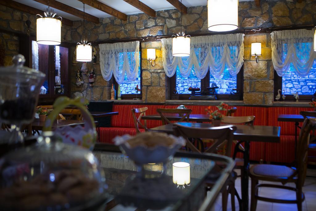 Archontiko Emmanouilidi Suites Loutraki  Luaran gambar
